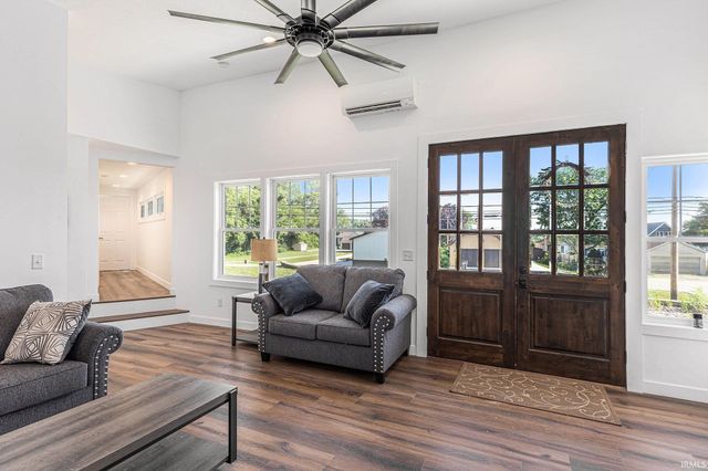 10559 Jefferson Boulevard, Osceola, IN 46561