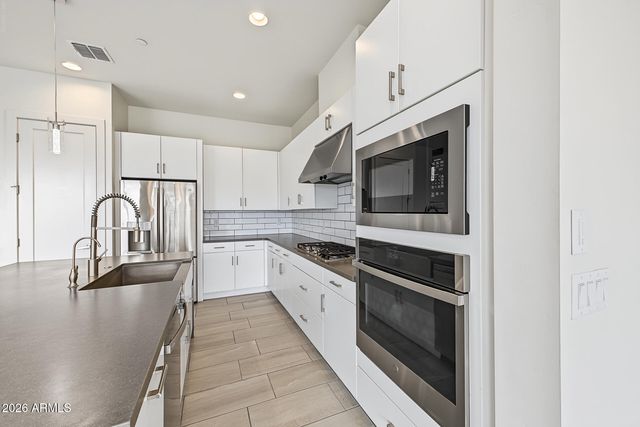 6890 E ORION Drive, Scottsdale, AZ 85257