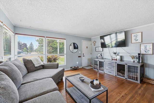 4404 N Whitehouse St, Spokane, WA 99205
