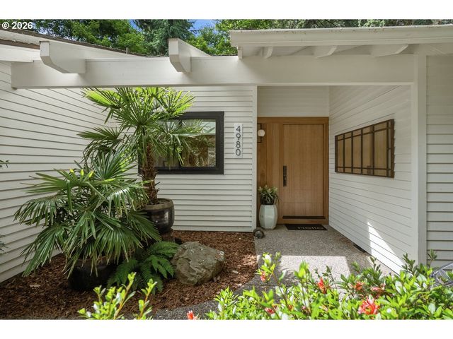 4980 CENTERWOOD St, Lake Oswego, OR 97035