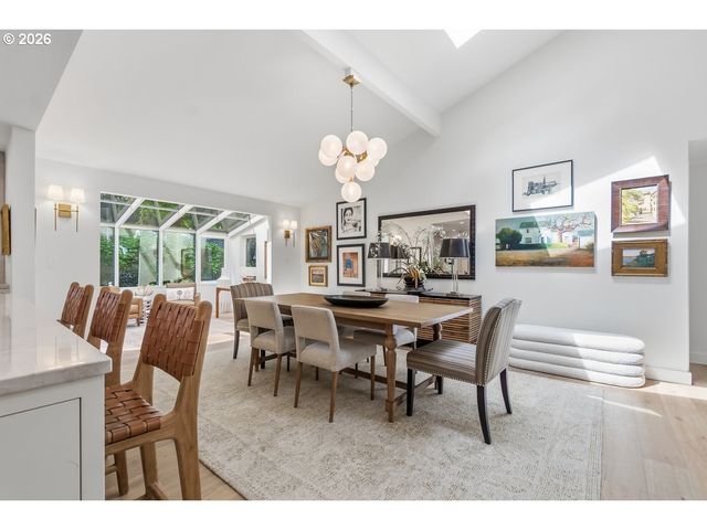 4980 CENTERWOOD St, Lake Oswego, OR 97035