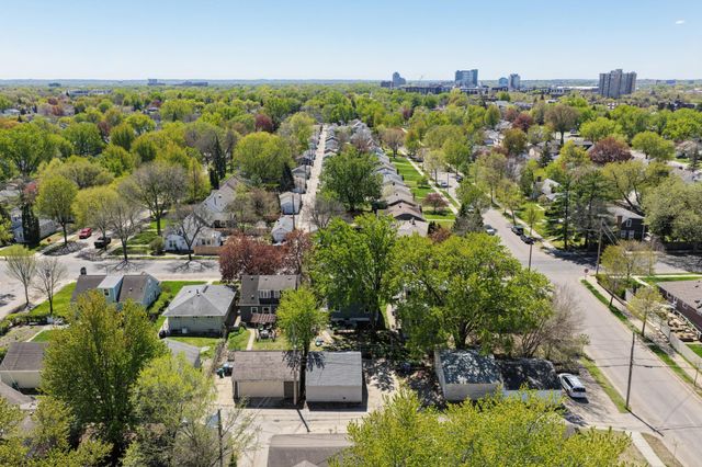 2916 W 60th Street, Minneapolis, MN 55410