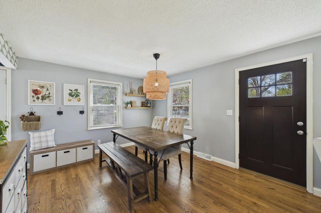 2916 W 60th Street, Minneapolis, MN 55410