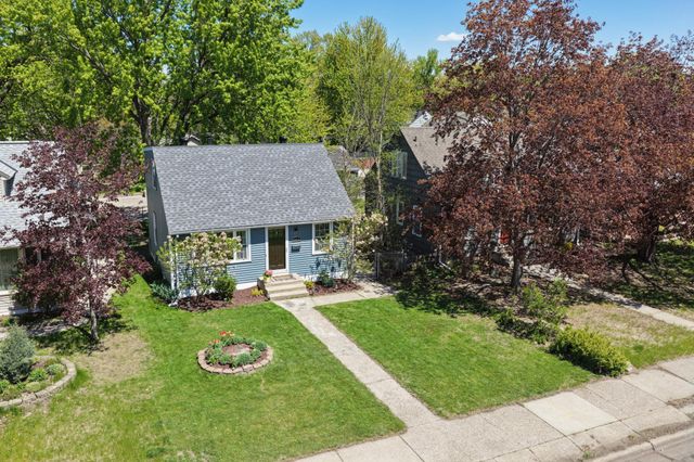 2916 W 60th Street, Minneapolis, MN 55410