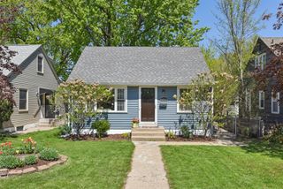 2916 W 60th Street, Minneapolis, MN 55410