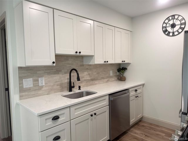 230 Homestead Village Drive, Warwick, NY 10990