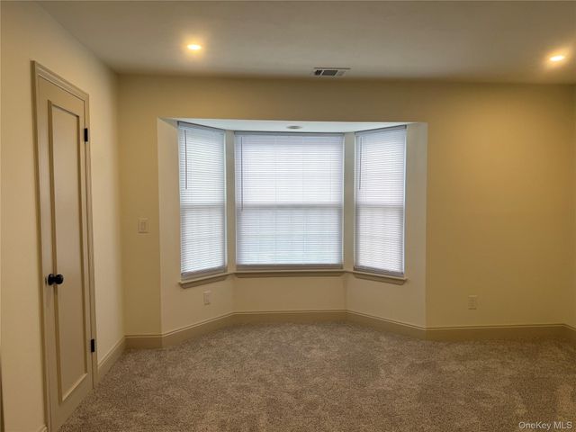 230 Homestead Village Drive, Warwick, NY 10990