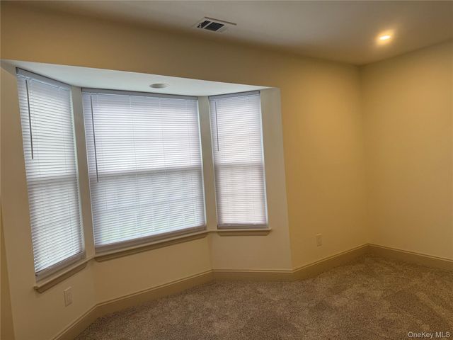 230 Homestead Village Drive, Warwick, NY 10990