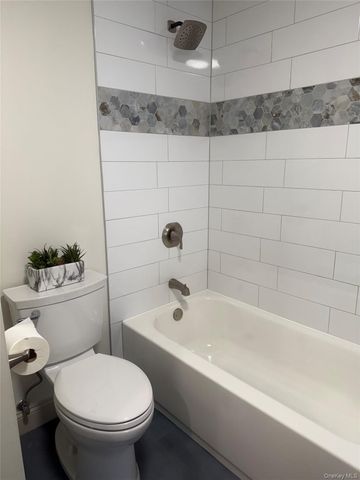 230 Homestead Village Drive, Warwick, NY 10990