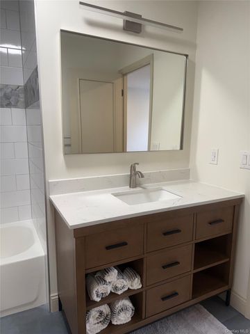 230 Homestead Village Drive, Warwick, NY 10990