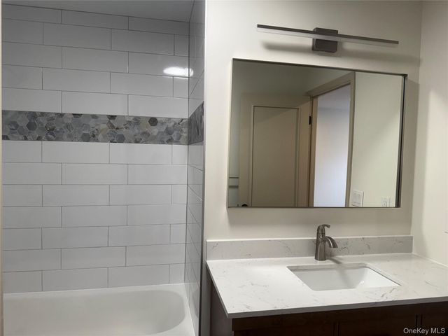 230 Homestead Village Drive, Warwick, NY 10990