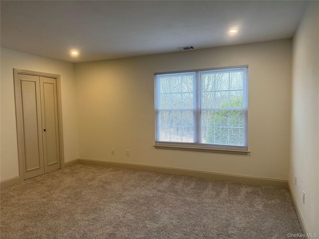 230 Homestead Village Drive, Warwick, NY 10990