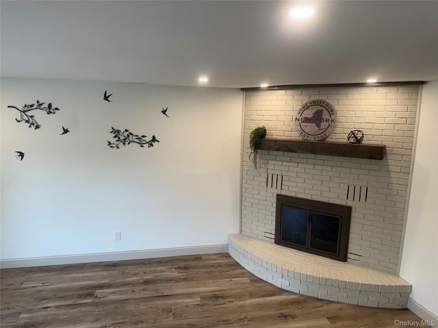 230 Homestead Village Drive, Warwick, NY 10990