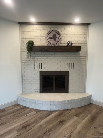 230 Homestead Village Drive, Warwick, NY 10990