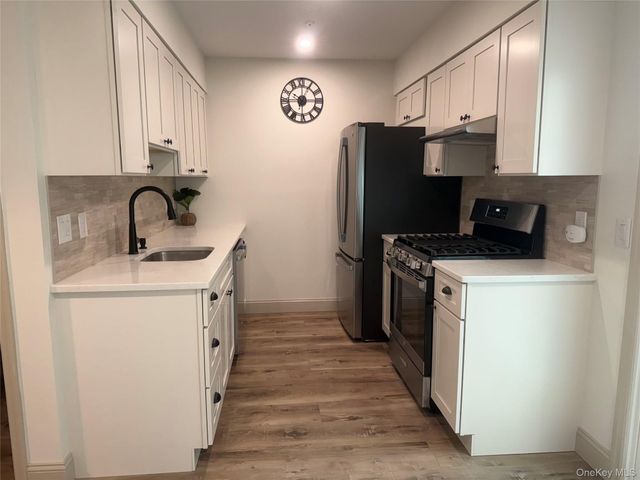 230 Homestead Village Drive, Warwick, NY 10990