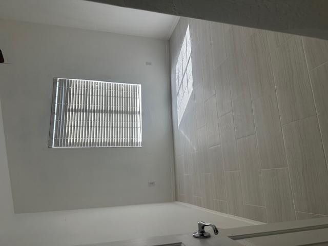 2250 E Deer Valley Road Unit 29, Phoenix, AZ 85024