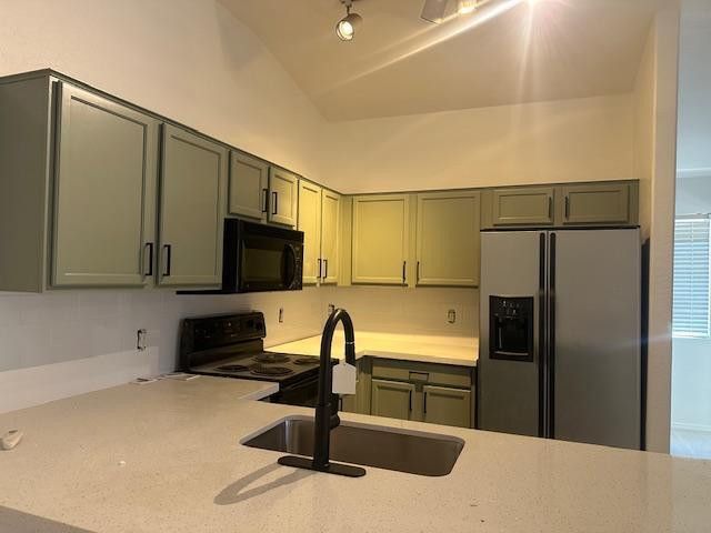 2250 E Deer Valley Road Unit 29, Phoenix, AZ 85024