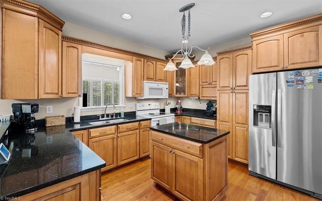 3901 Old Lexington Road, Asheboro, NC 27205