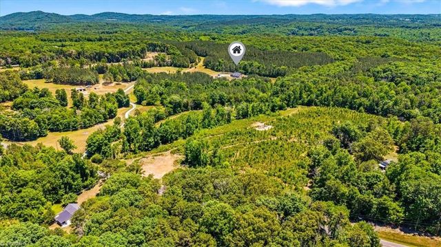 3901 Old Lexington Road, Asheboro, NC 27205