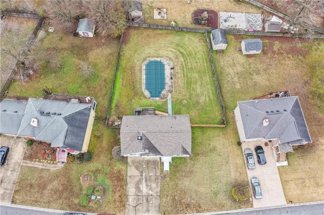 102 Peaceful View, Acworth, GA 30102