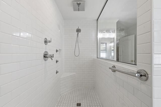 5167 TARRYTOWN DR, Memphis, TN 38117