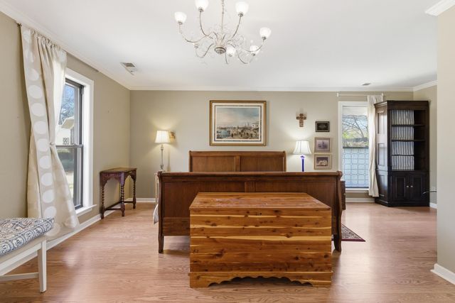 5167 TARRYTOWN DR, Memphis, TN 38117