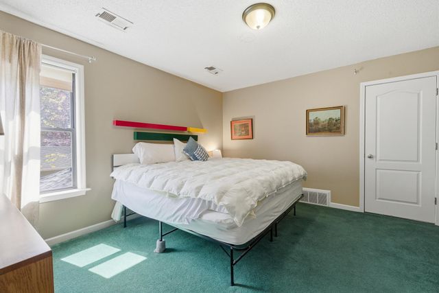 5167 TARRYTOWN DR, Memphis, TN 38117