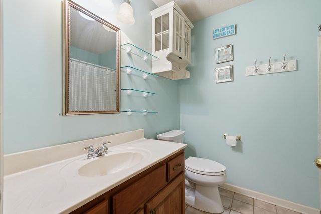 5167 TARRYTOWN DR, Memphis, TN 38117