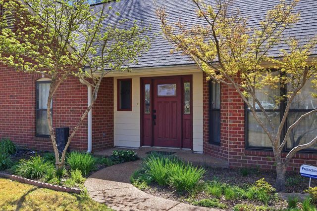 5167 TARRYTOWN DR, Memphis, TN 38117