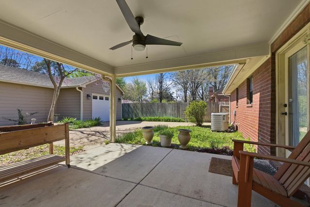 5167 TARRYTOWN DR, Memphis, TN 38117