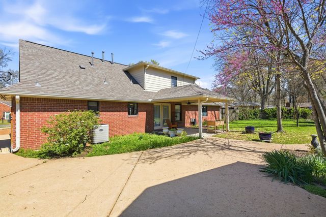 5167 TARRYTOWN DR, Memphis, TN 38117