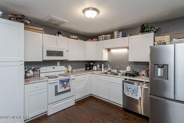 26825 Behrens Road, Defiance, OH 43512