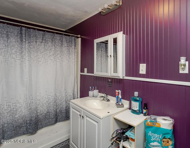 26825 Behrens Road, Defiance, OH 43512