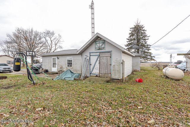 26825 Behrens Road, Defiance, OH 43512