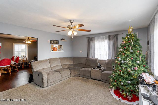 26825 Behrens Road, Defiance, OH 43512