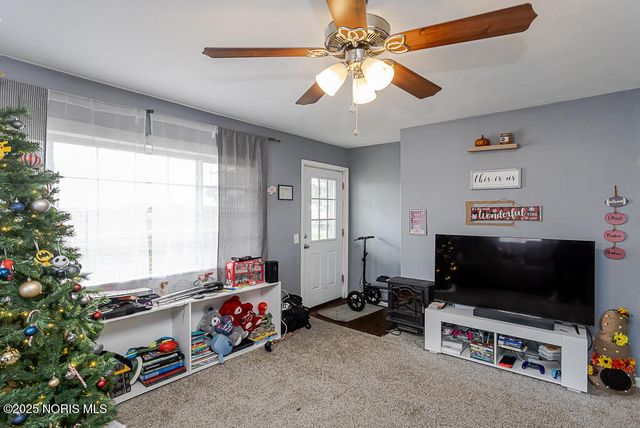 26825 Behrens Road, Defiance, OH 43512