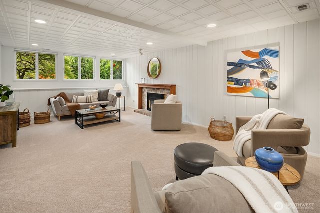12016 106th Avenue NE, Kirkland, WA 98034