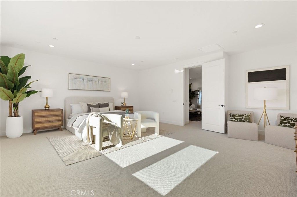 Image 26 of property listing at 9530 N Andora Avenue, Chatsworth, CA 91311