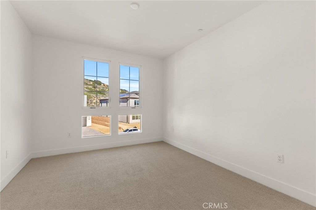 Image 33 of property listing at 9530 N Andora Avenue, Chatsworth, CA 91311