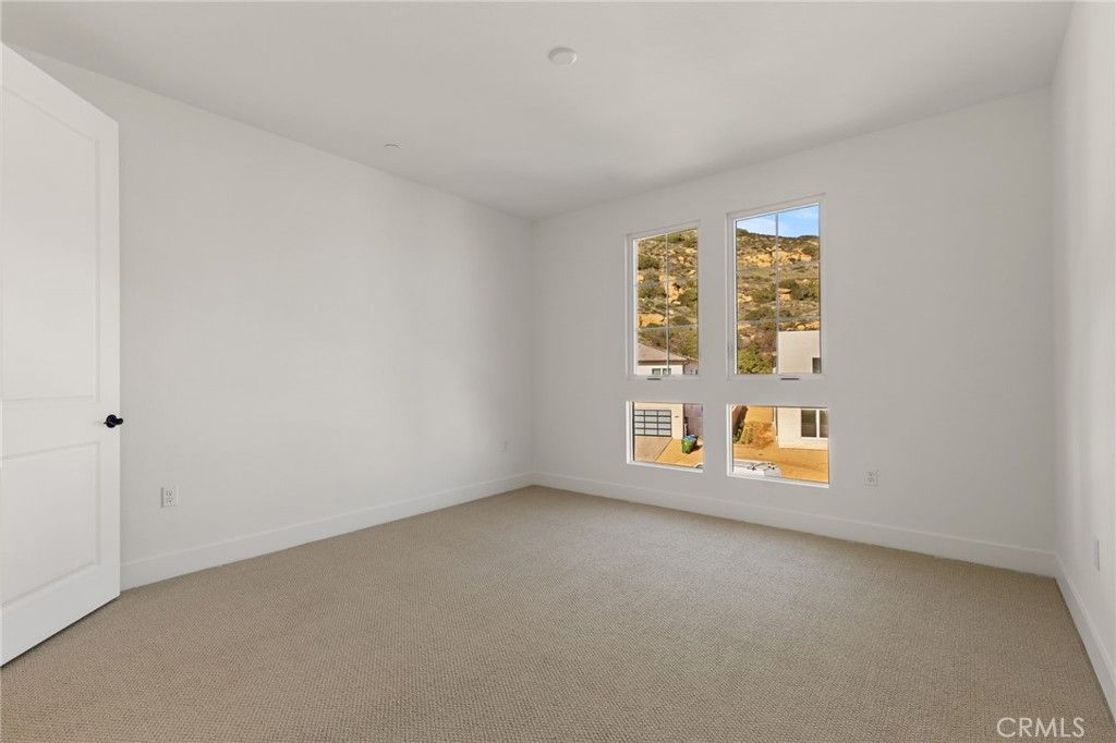 Image 35 of property listing at 9530 N Andora Avenue, Chatsworth, CA 91311