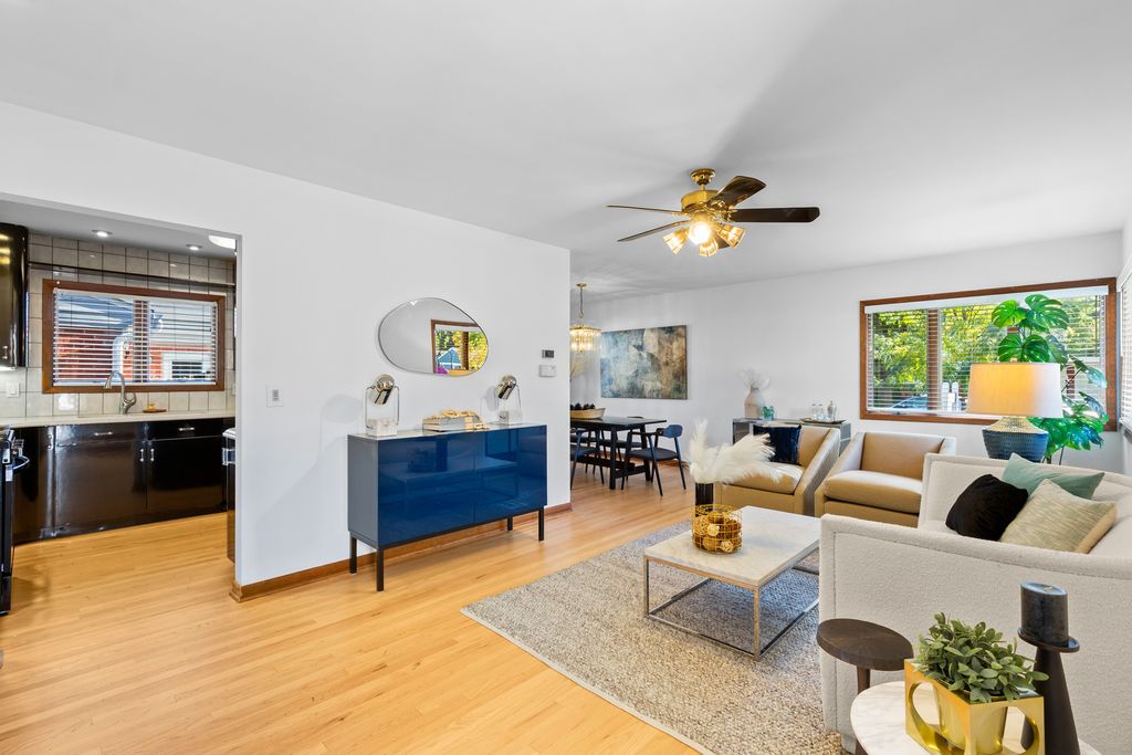 558 E Park Avenue, Elmhurst, IL 60126 — photo 2