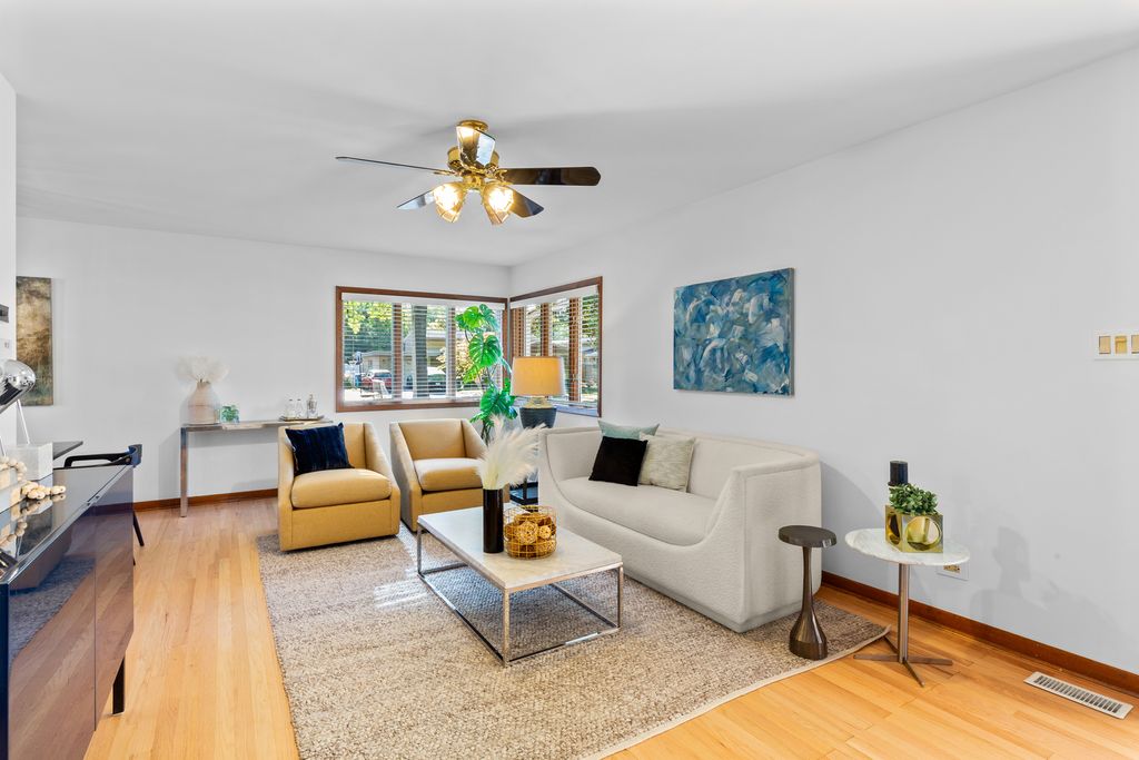 558 E Park Avenue, Elmhurst, IL 60126 — photo 4