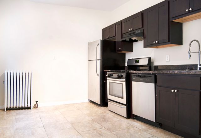 4823 N Springfield Avenue 2E, Chicago, IL 60625