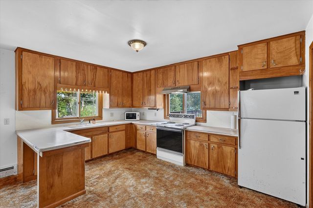 2610 S Shore Drive, Crystal, MI 48818