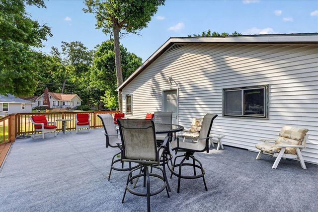 2610 S Shore Drive, Crystal, MI 48818