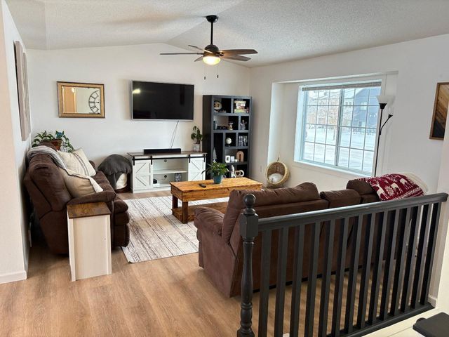 3127 30th Street S, Moorhead, MN 56560