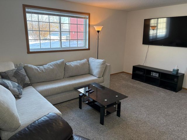 3127 30th Street S, Moorhead, MN 56560