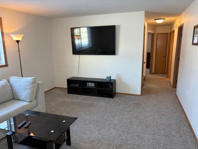 3127 30th Street S, Moorhead, MN 56560