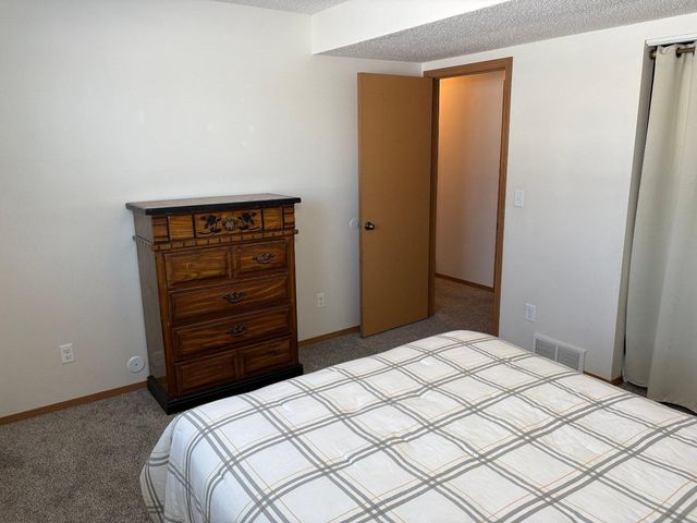 3127 30th Street S, Moorhead, MN 56560