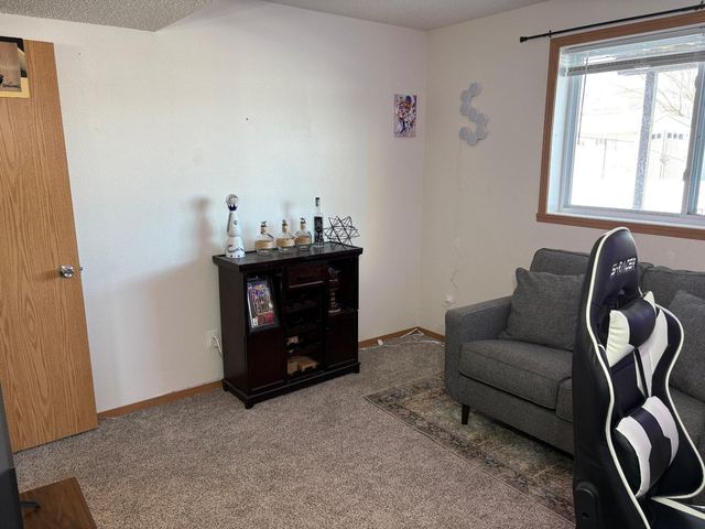 3127 30th Street S, Moorhead, MN 56560